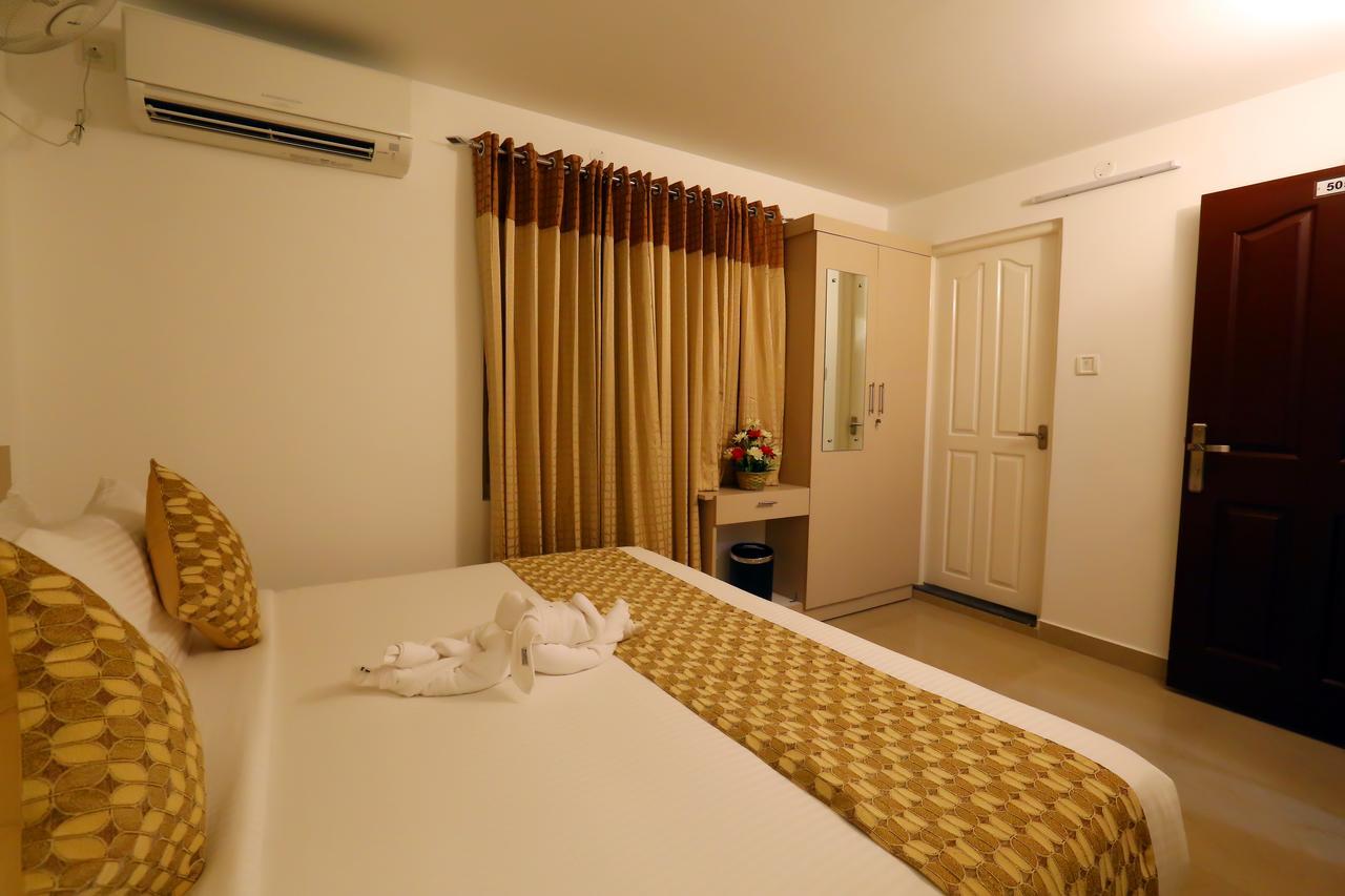 Hotel Swarna Residency Kochi Eksteriør bilde